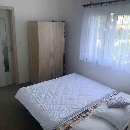 Active Apartment Milna * Milná