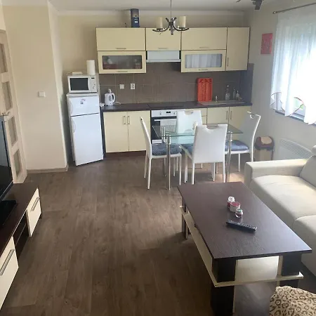 公寓 Active Apartment Milna *